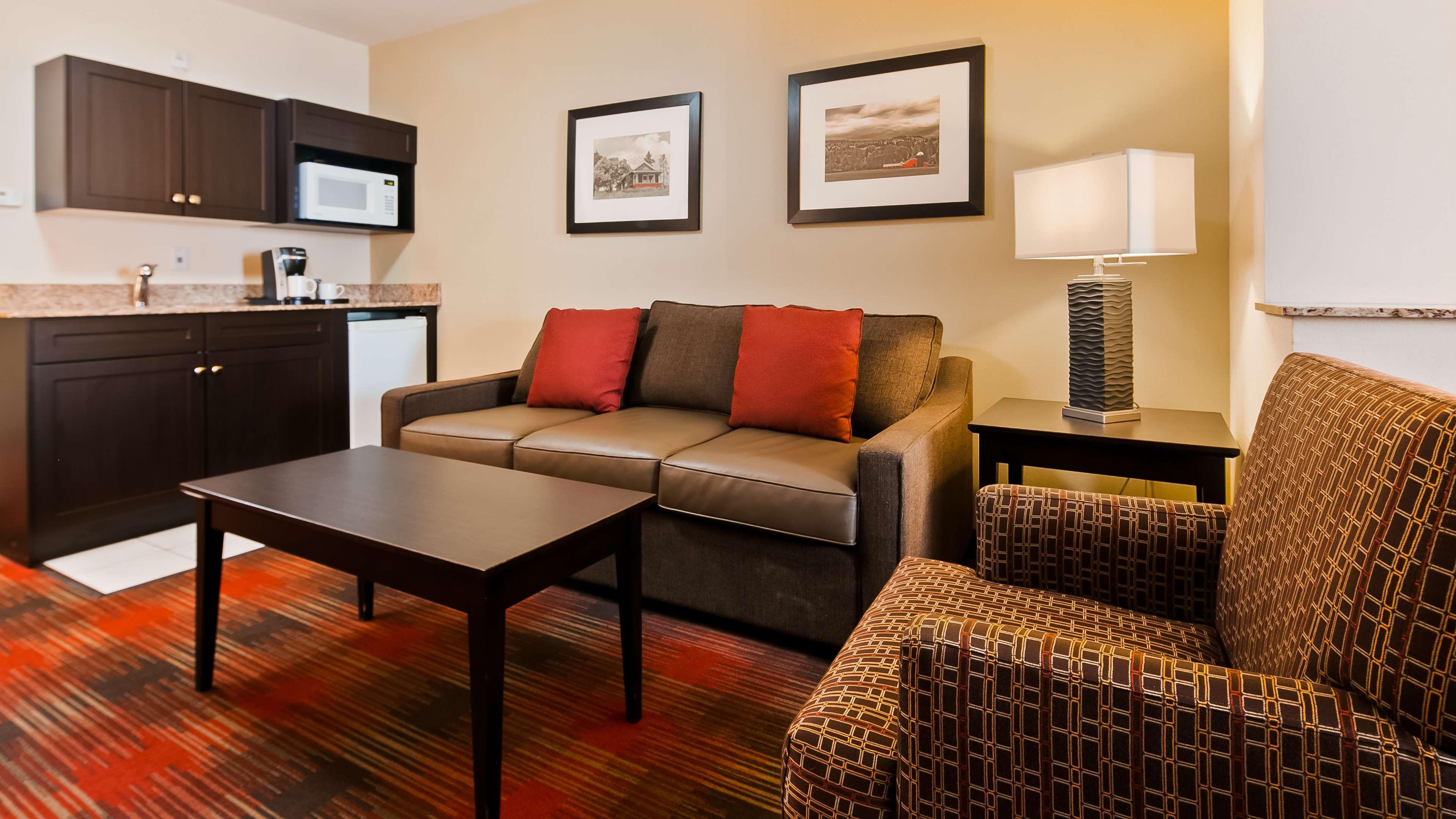 Best Western Plus Red Deer Inn&Suite Exterior foto
