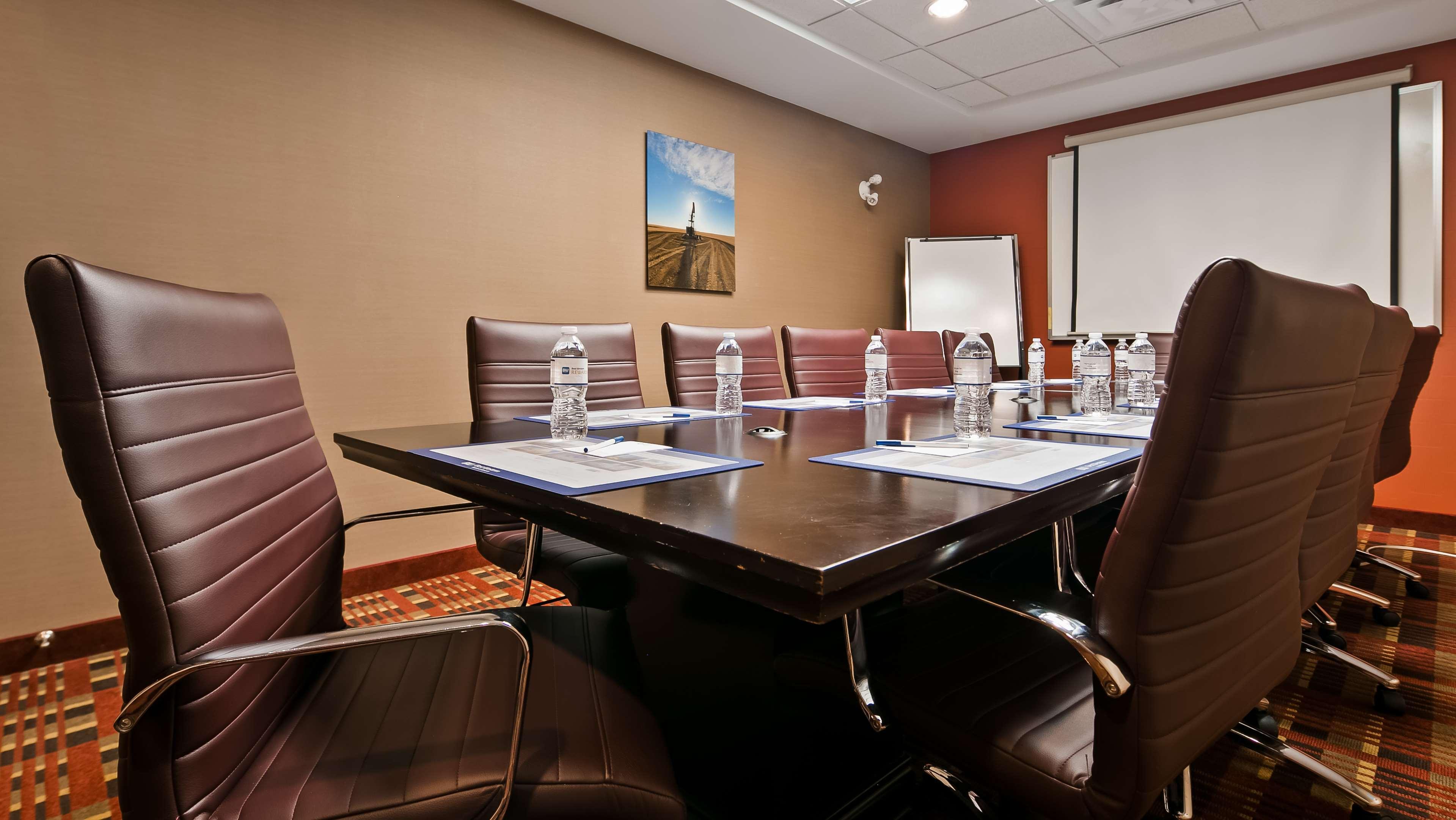 Best Western Plus Red Deer Inn&Suite Exterior foto