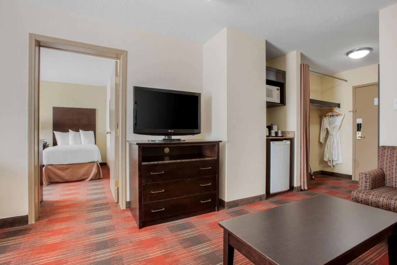 Best Western Plus Red Deer Inn&Suite Exterior foto