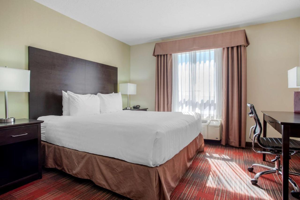 Best Western Plus Red Deer Inn&Suite Exterior foto