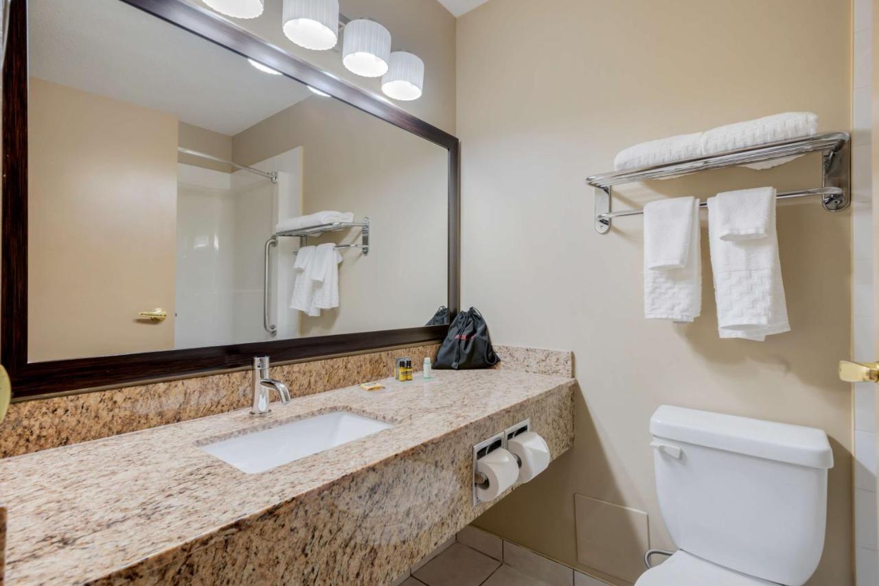 Best Western Plus Red Deer Inn&Suite Exterior foto