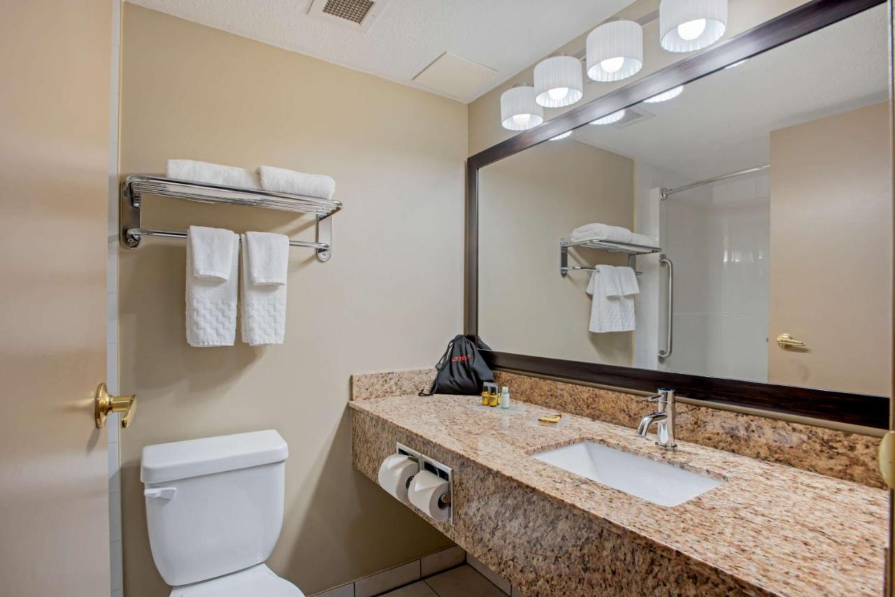 Best Western Plus Red Deer Inn&Suite Exterior foto