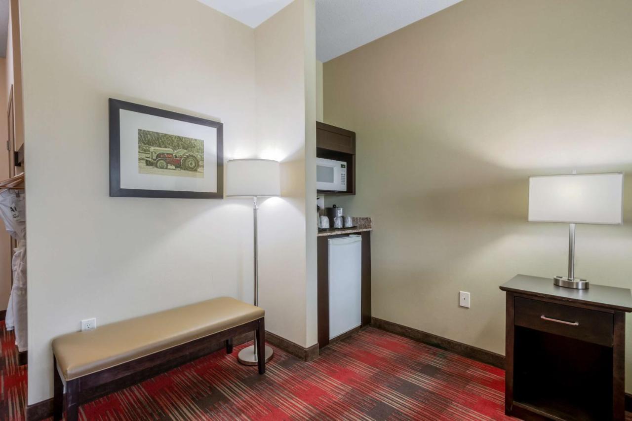 Best Western Plus Red Deer Inn&Suite Exterior foto