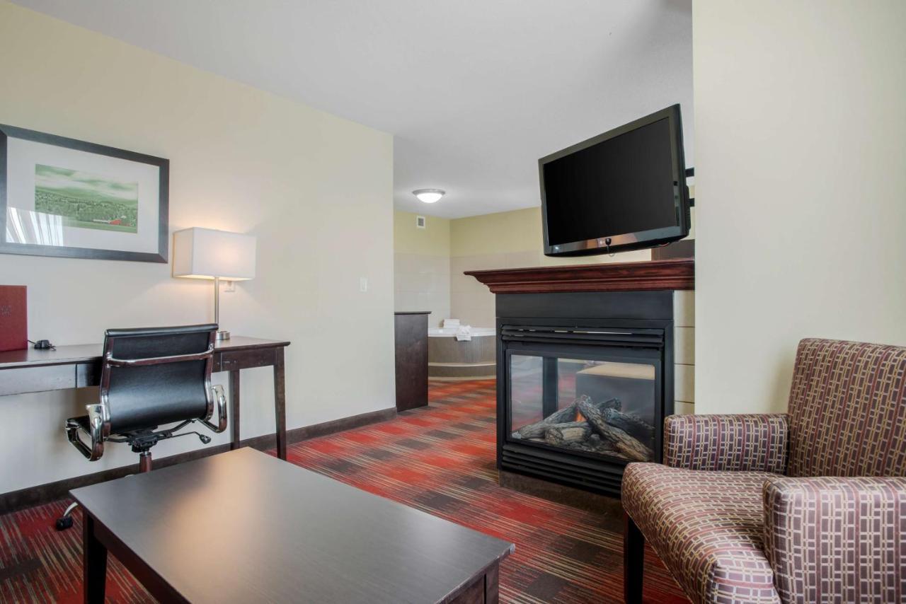 Best Western Plus Red Deer Inn&Suite Exterior foto