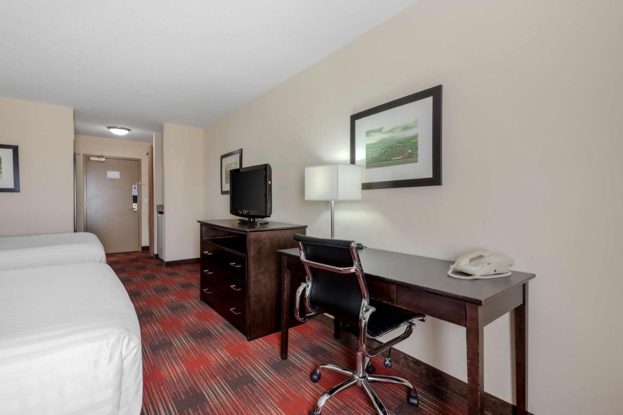 Best Western Plus Red Deer Inn&Suite Exterior foto